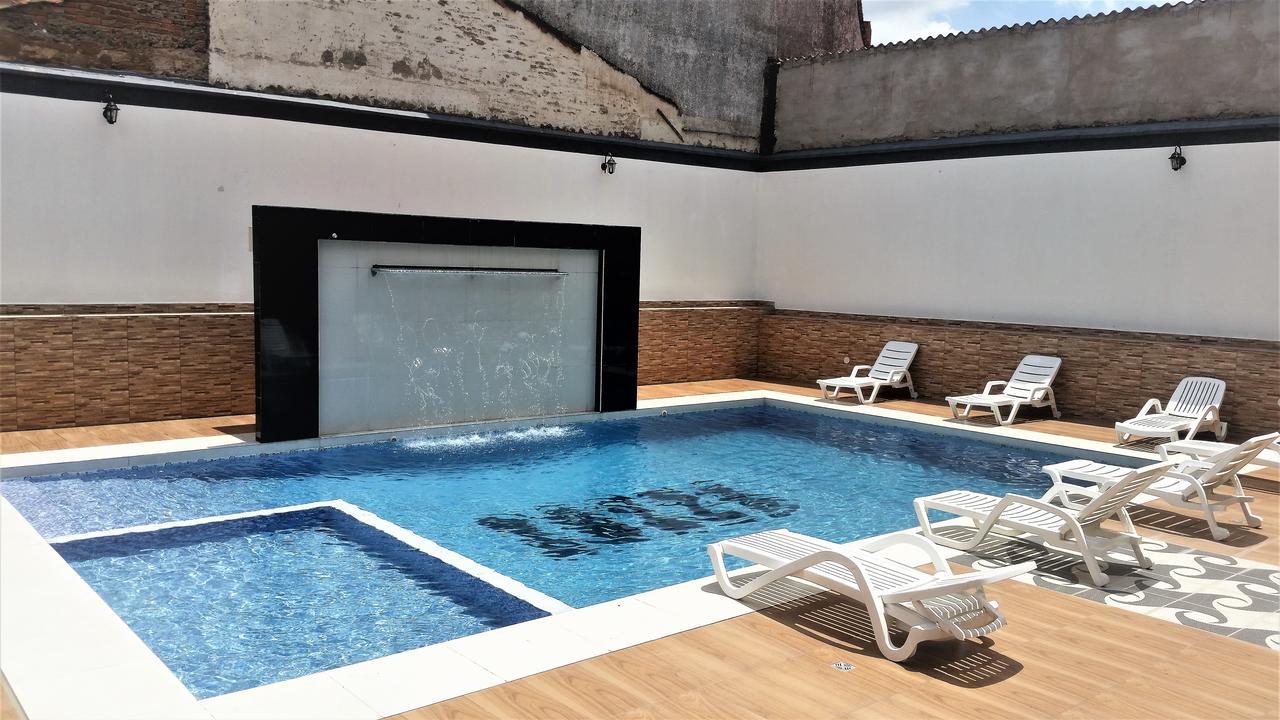 Hostal Ibiza Santa Cruz de La Sierra Exterior photo